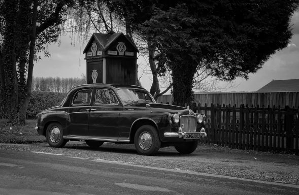 Rover P4 by old AA Box